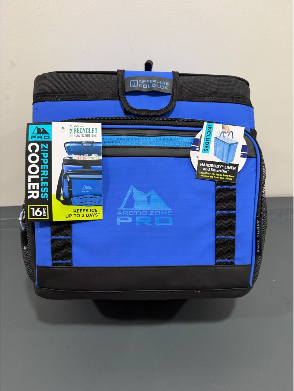 Arctic Zone Pro 16 Can Zipperless Hardbody Cooler Blue Insulated Leakproof NEW